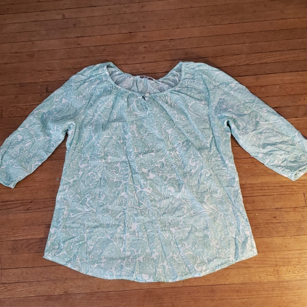 Lightweight blouse